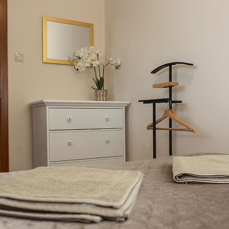 Thermal Irisz Apartman Kiskunhalas Exteriör bild